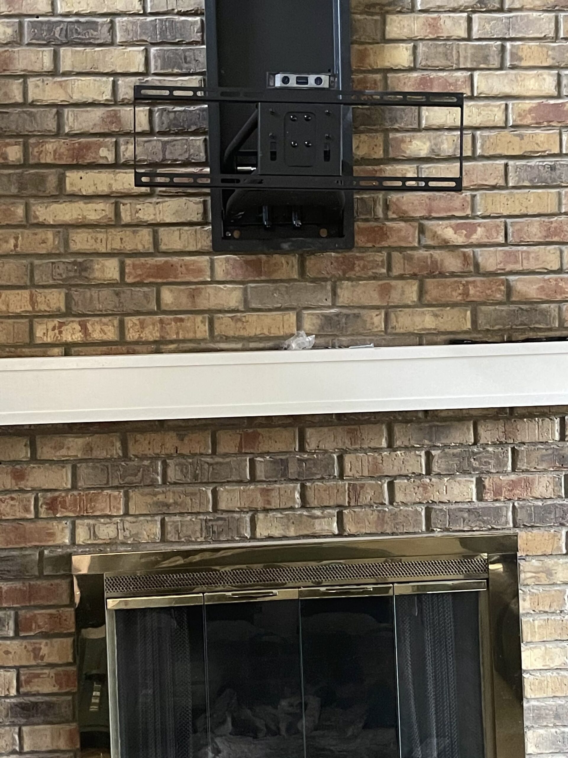 Pull Down TV Mounting Service in Dallas